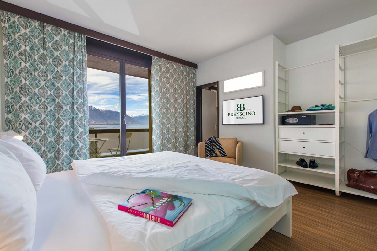 Park-Hotel-Brenscino-Brissago-rooms-Small-Simple