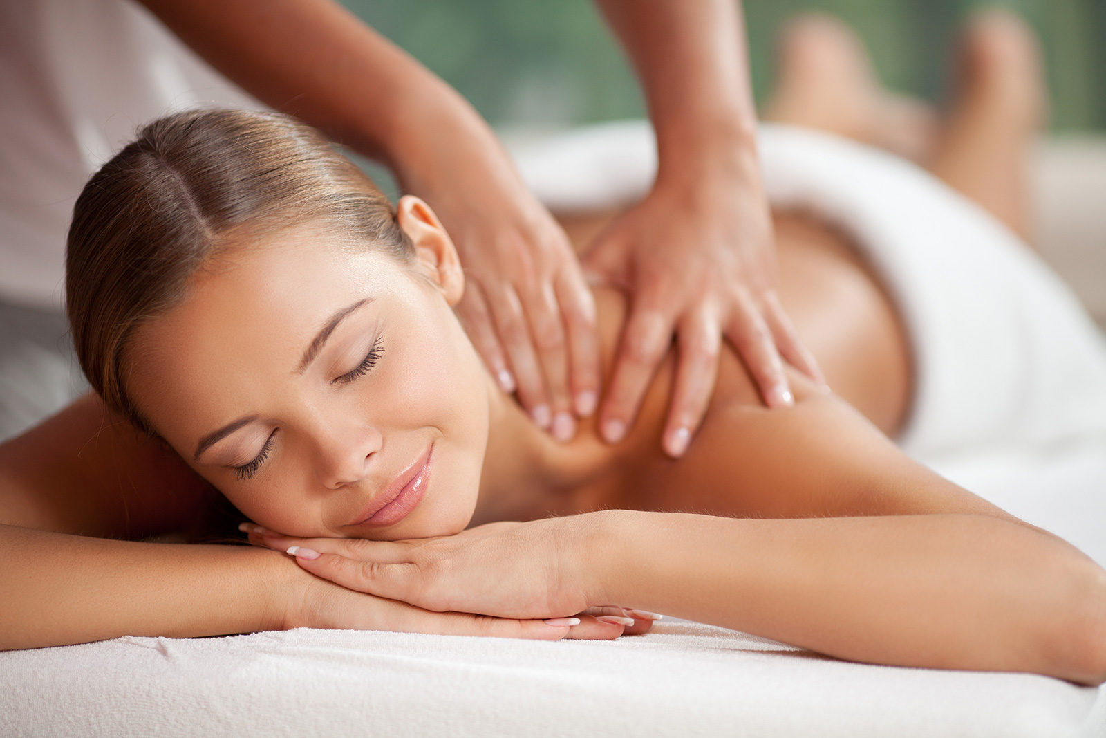 Park-Hotel-Brenscino-Brissago-hotel-massage.jpg
