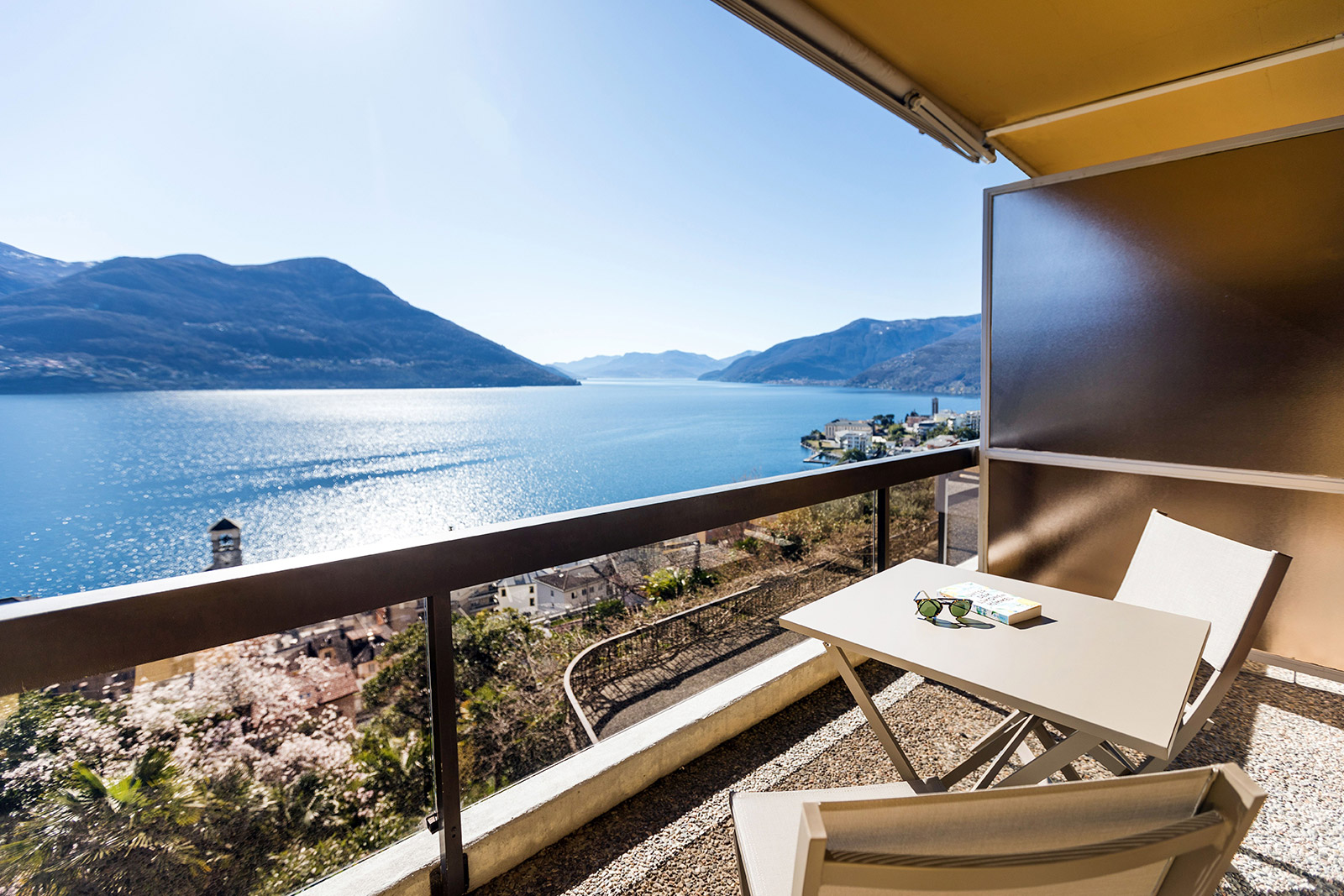 Large Premium view.jpg