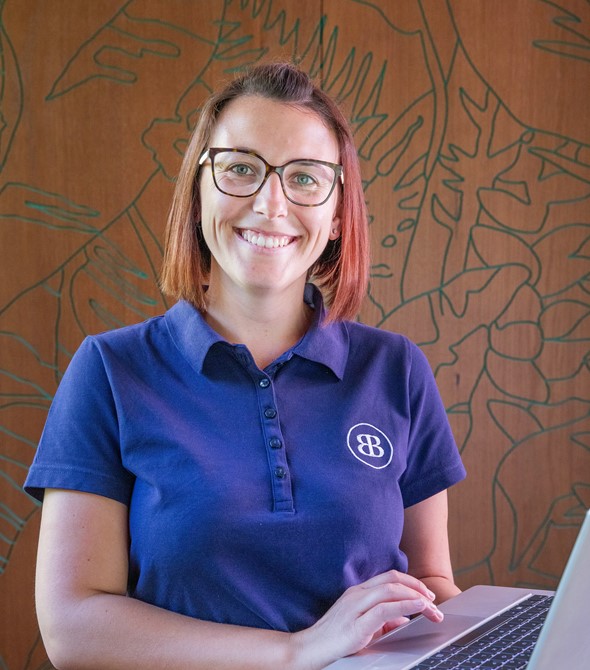 Romina Hor - Capo ricevimento