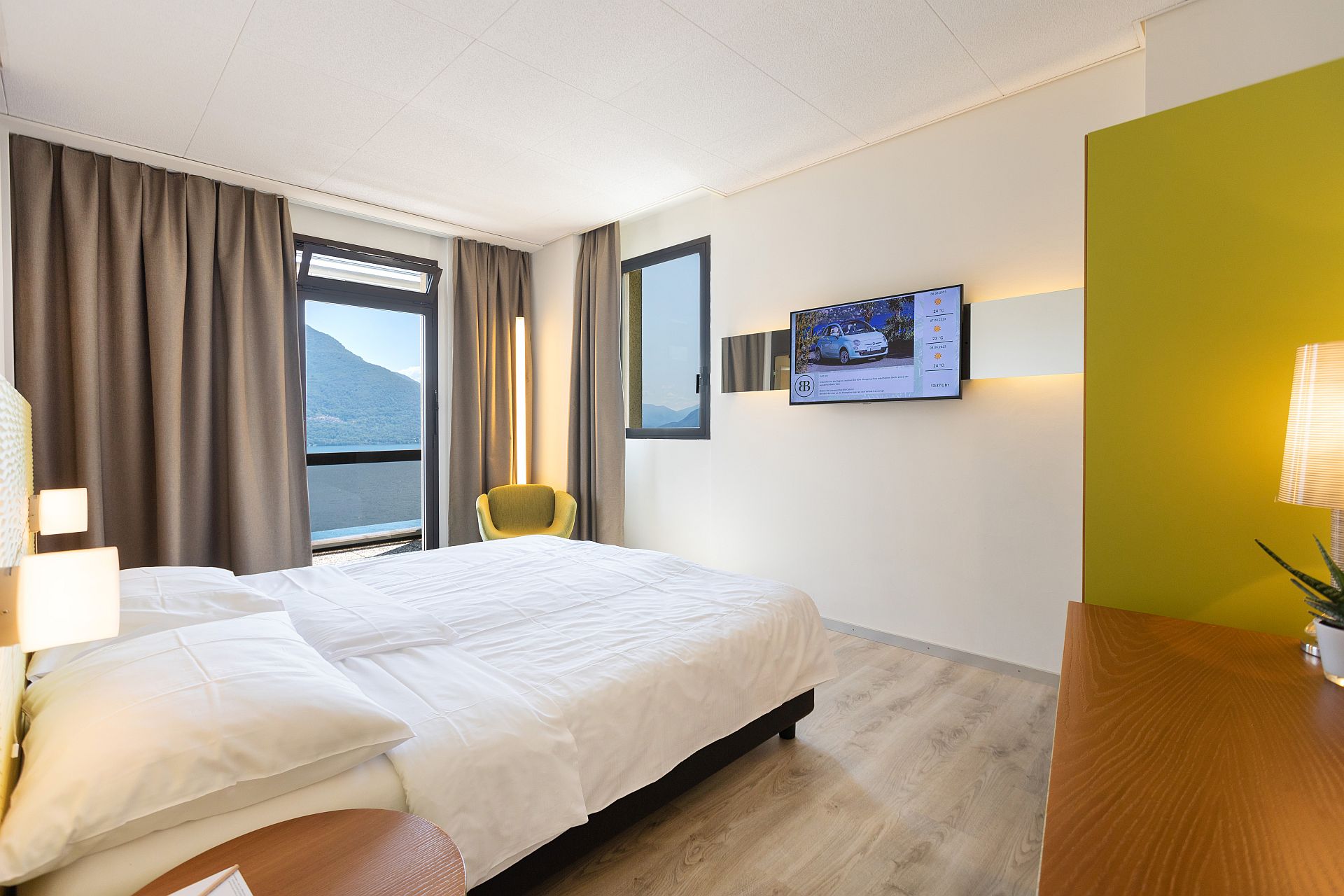 Small Comfort Lake view Room 1.jpg